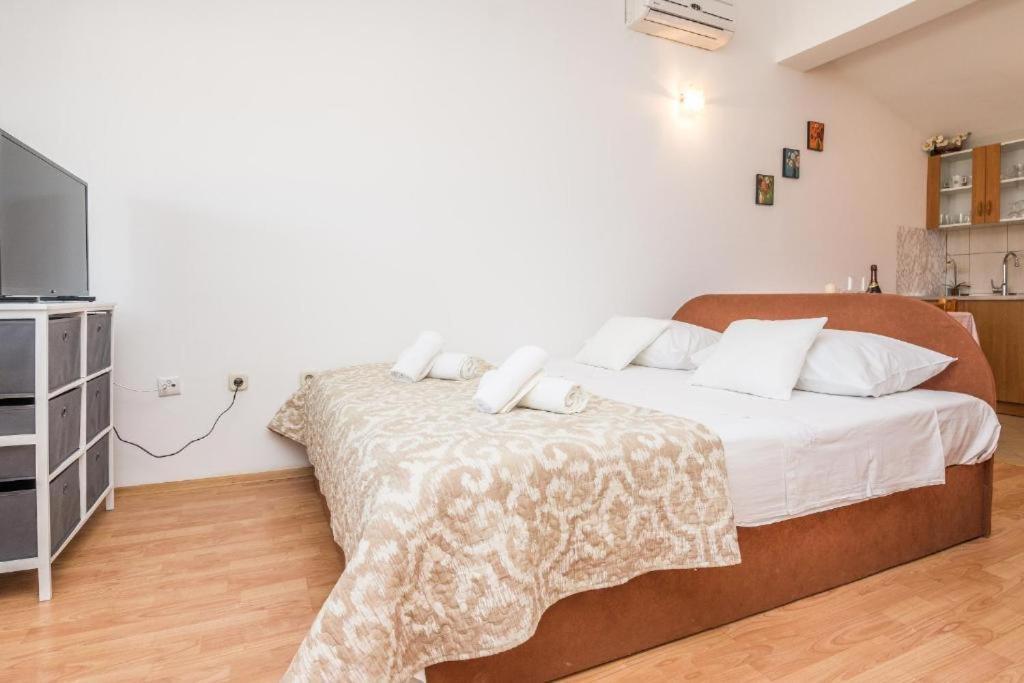 Apartments Mira Сукошан Экстерьер фото
